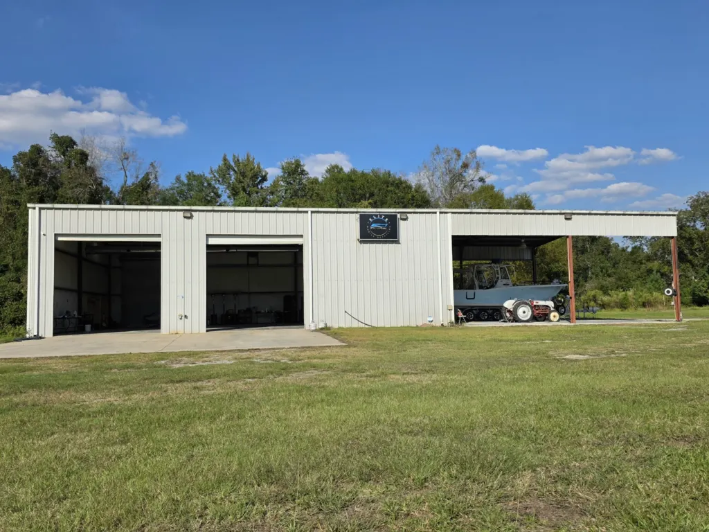 The Elite shop on US 80 in Statesboro GA, two bays and a covered boat bay