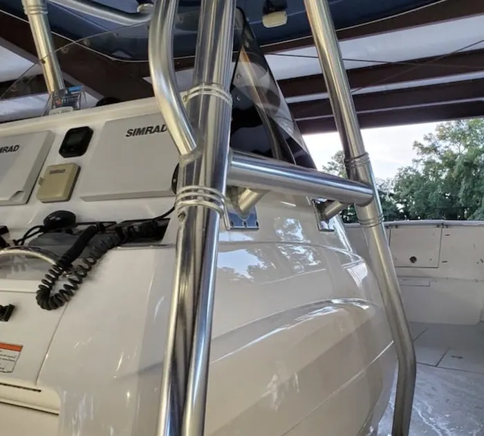 Stainless T-top frame and Simrad display